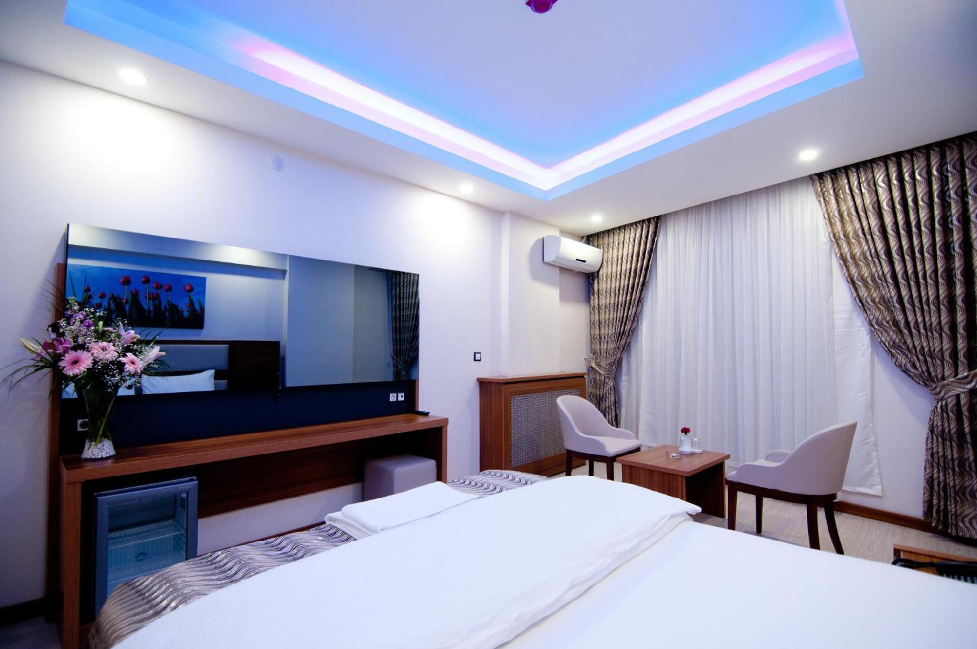Mus Grand Hotel Ngoại thất bức ảnh