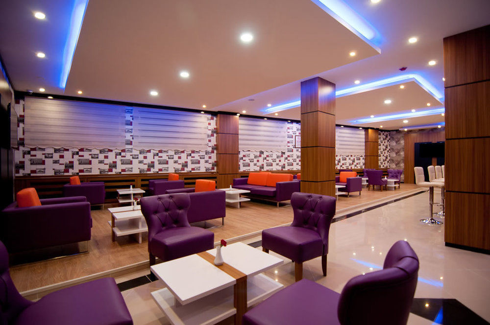 Mus Grand Hotel Ngoại thất bức ảnh