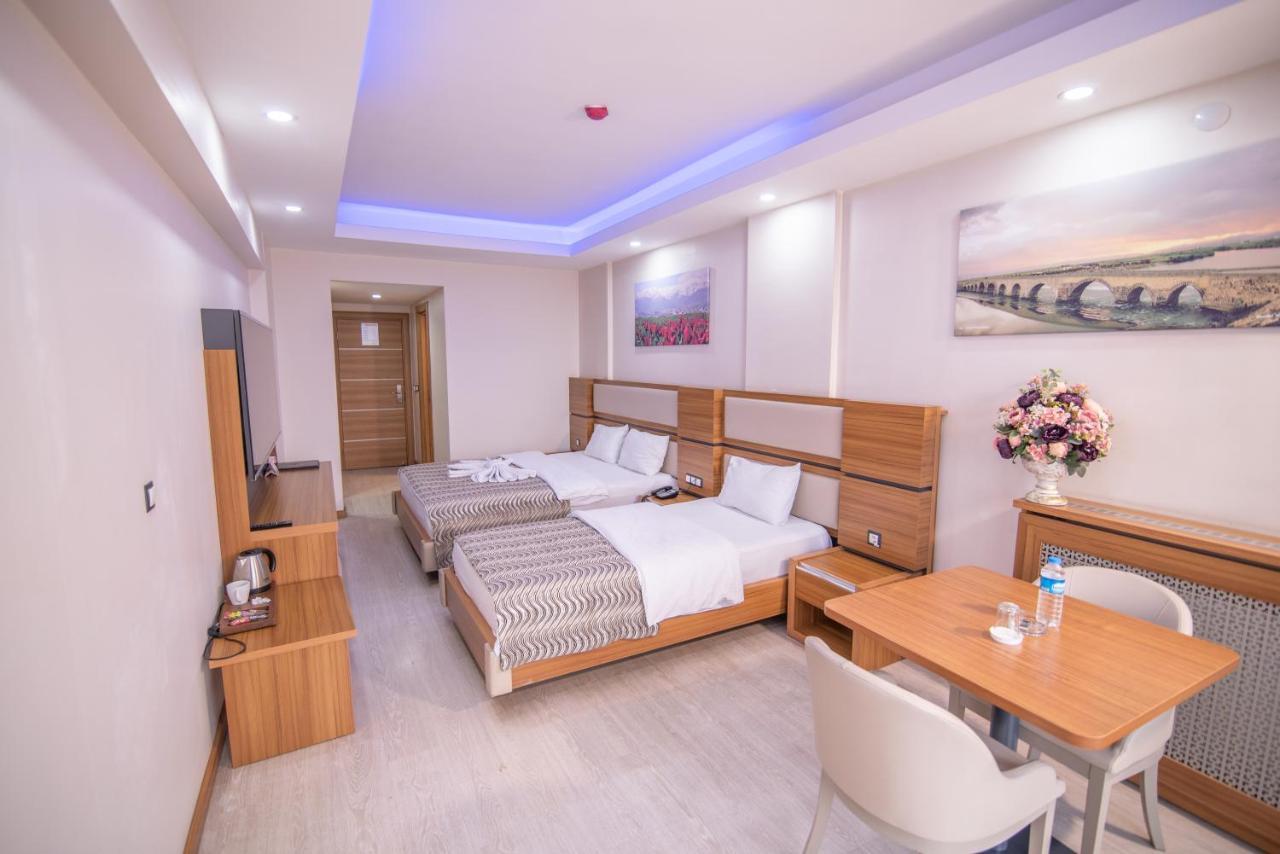 Mus Grand Hotel Ngoại thất bức ảnh